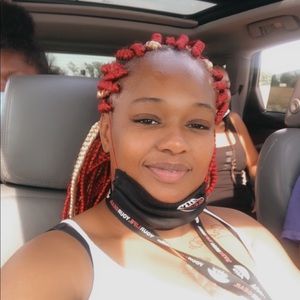 Meet your Posher, Erica